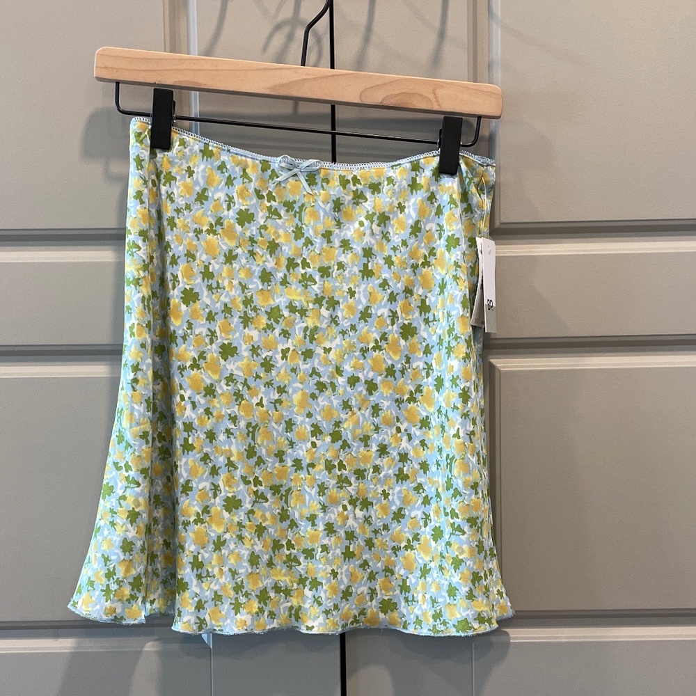 Floral print skirt
